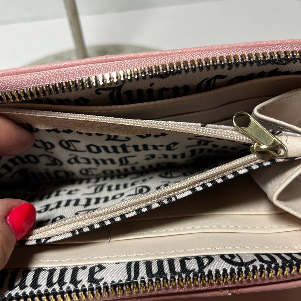 JUICY COUTURE Wallet - Picture 4 of 10